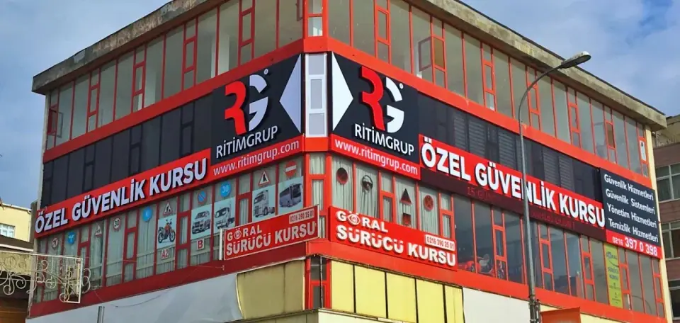 E-5 Yanyol Üzeri